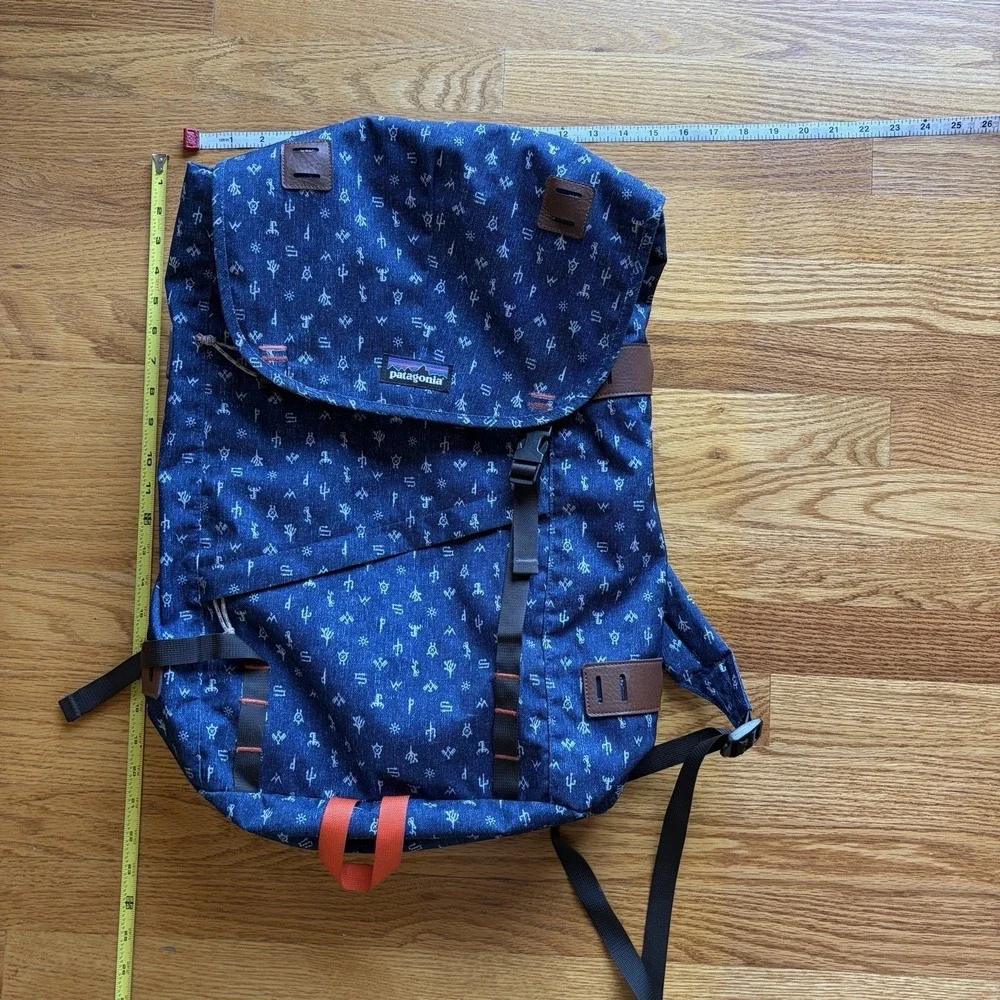 Patagonia Arbor Pack 26L Backpack Legend Blue Laptop Sleeve Heritage Daypack